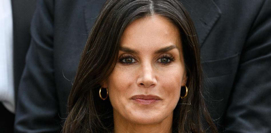 Letizia se corta la melena inspirándose en la estética que reinó en los 90