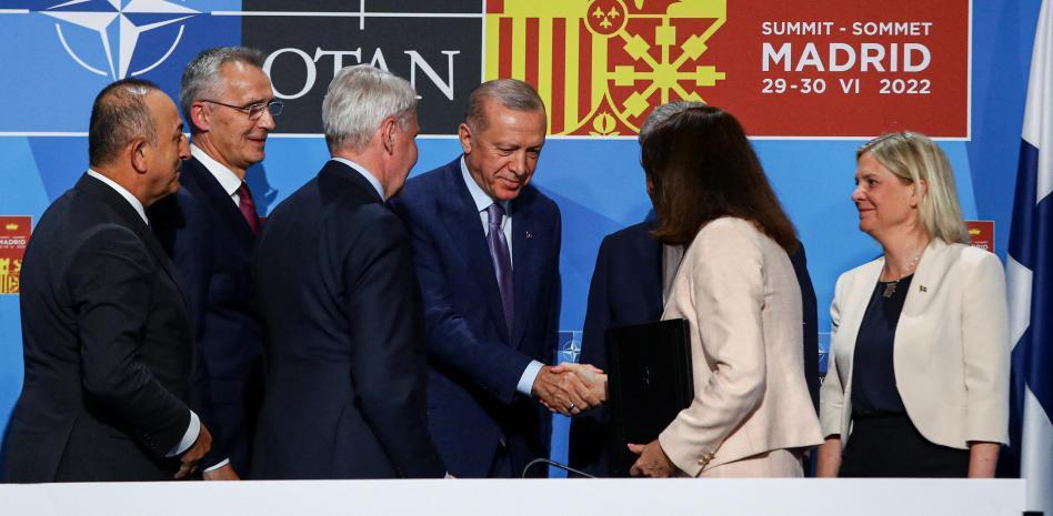Turquía levanta el veto y Finlandia y Suecia serán miembros de la OTAN