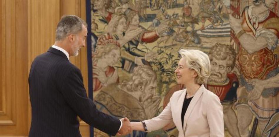 El Rey abre con Von der Leyen la ronda de audiencias en el marco de la cumbre