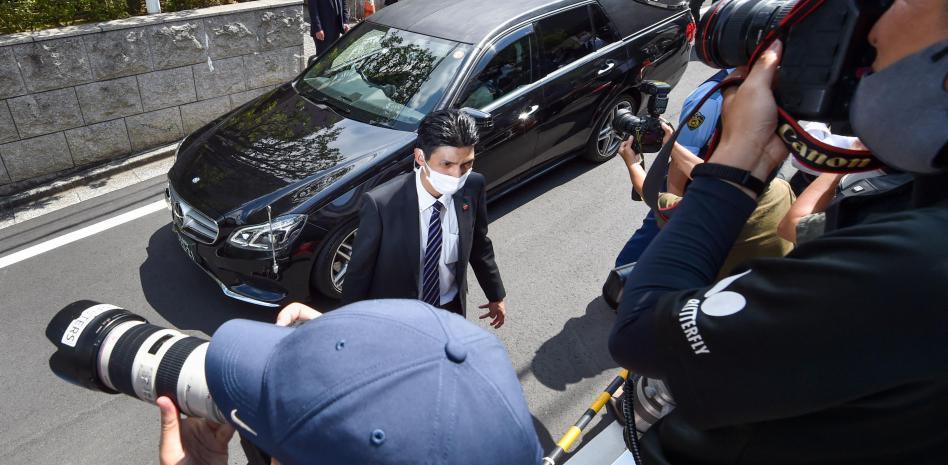Los restos mortales de Shinzo Abe llegan a su residencia en Tokio