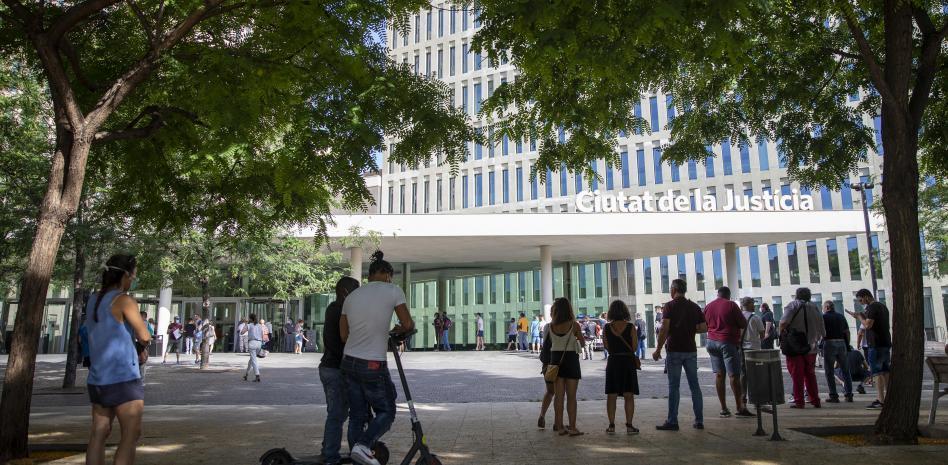 En libertad los seis detenidos por una violación múltiple en Barcelona