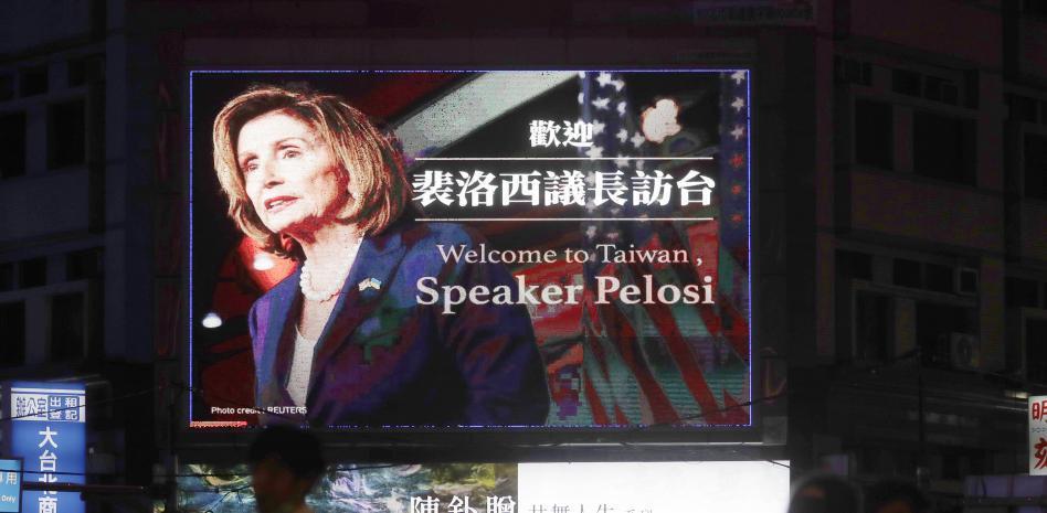 Nancy Pelosi aterriza en Taiwán pese a las amenazas de China