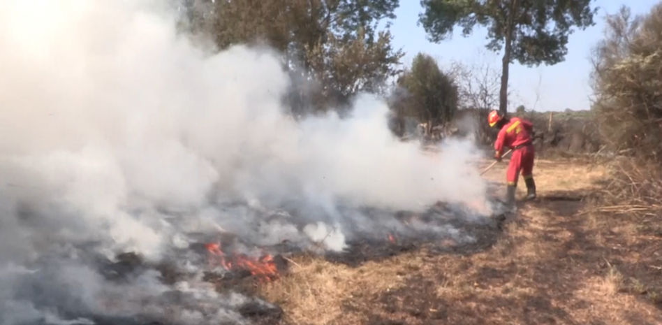 Una nueva oleada de incendios arrasa unas 1.500 hectáreas en Galicia