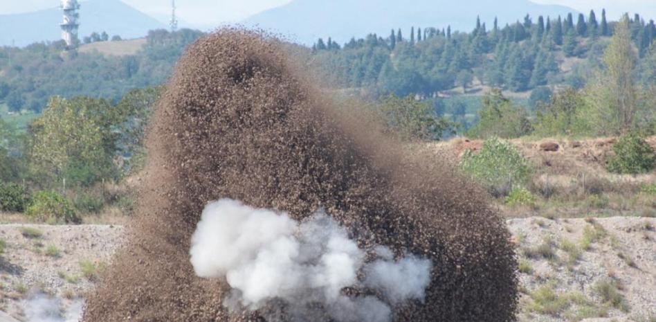 La falta de agua por la sequía pone al descubierto una bomba de la Segunda Guerra Mundial en un río de Italia