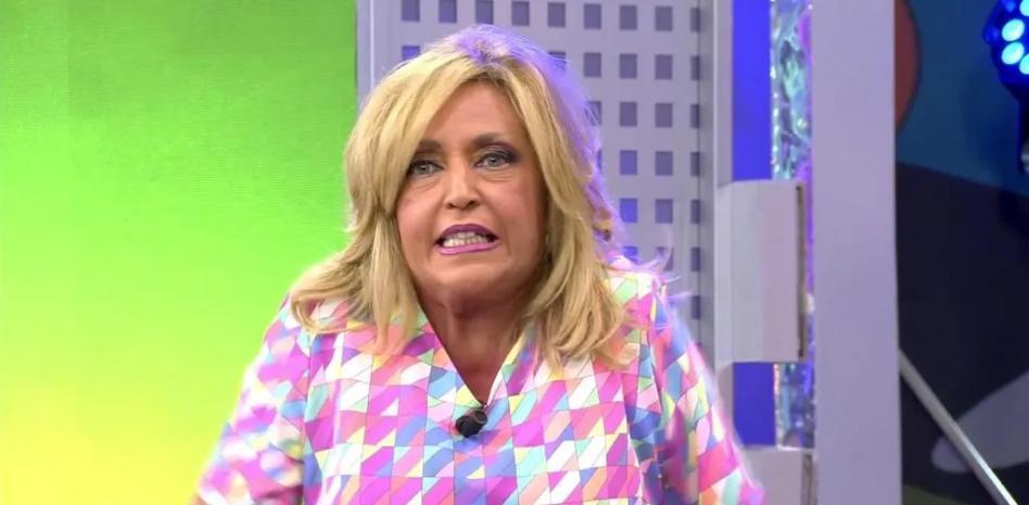 La reivindicación de Lydia Lozano sobre las faldas en mujeres mayores arranca el aplauso del público