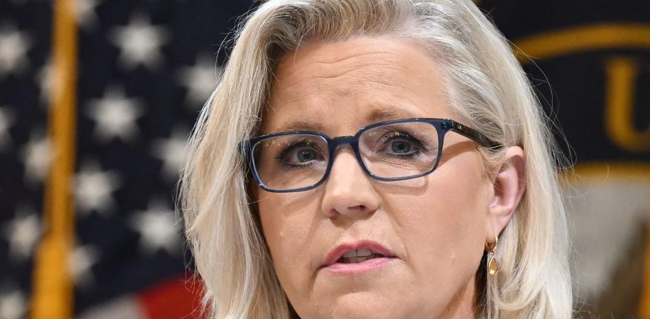 Liz Cheney pierde frente al trumpismo pero avisa de que la guerra "acaba de empezar"