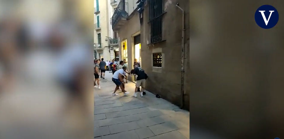 Así roban los grupos de violentos en Ciutat Vella y el Eixample