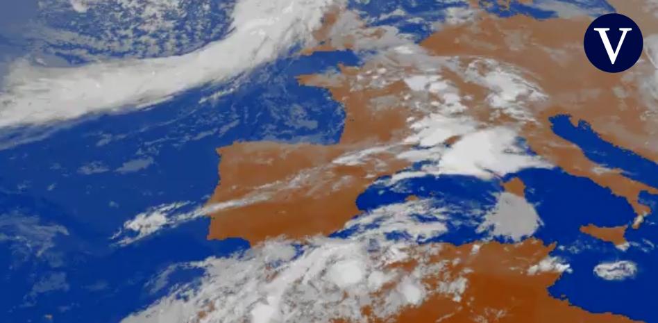 El huracán 'Danielle' se refuerza en las Azores pero su evolución es lenta