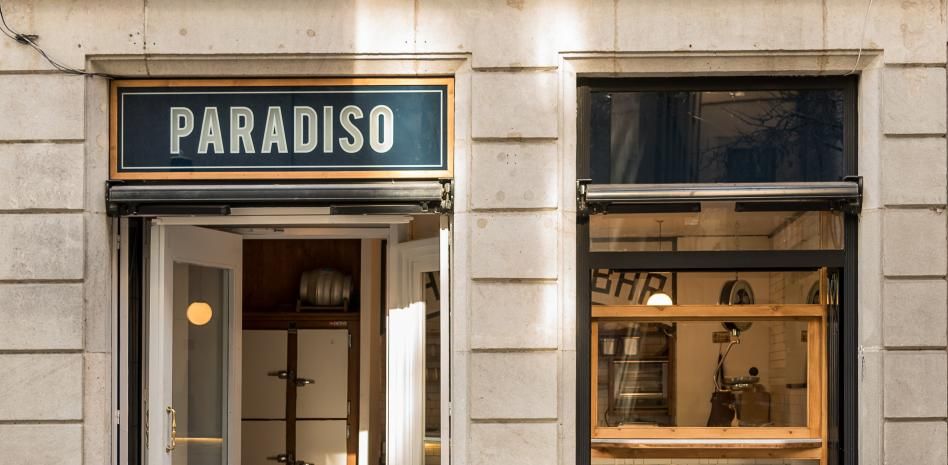 El mejor bar del mundo se esconde tras una antigua nevera en Barcelona