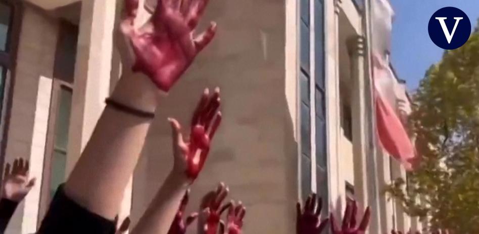 Colegios y universidades, foco de presión contra la revuelta femenina en Irán