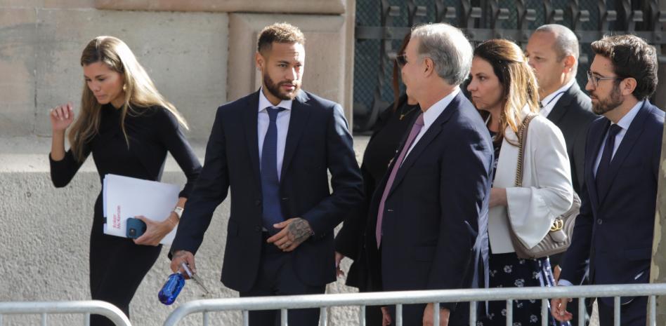 Neymar: “En el último momento era Barcelona o Real Madrid, pero mi corazón siempre quiso ir al Barça”