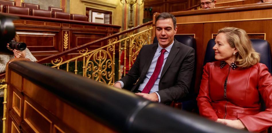 Sánchez planta cara a la ultraderecha: “¡Menos lobos, Caperucita!”