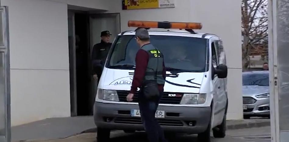Una agente de la guardia civil mata a sus dos hijas en Quintanar del Rey y se suicida
