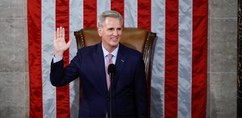 McCarthy cede a las exigencias de los ultras y logra la presidencia de la Cámara Baja