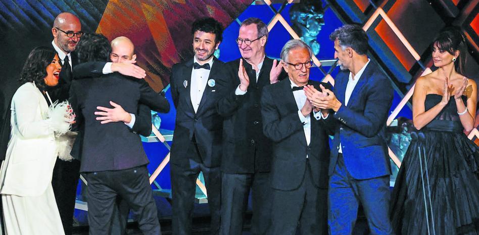 Los Goya coronan ‘As bestas’ con nueve estatuillas
