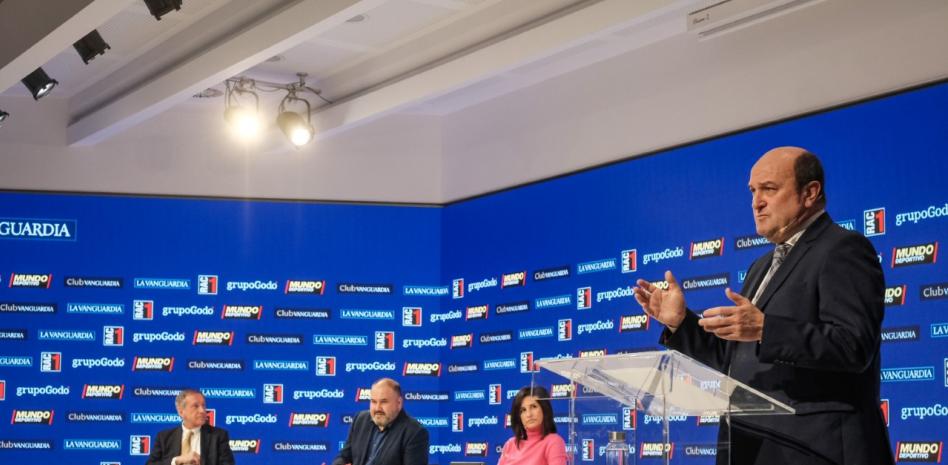 Ortuzar apuesta por acometer la renovación del Estatuto vasco y validarlo en referéndum