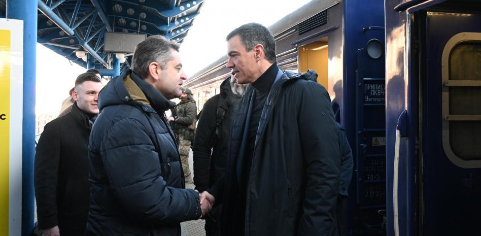 Sánchez regresa a Kyiv para respaldar a Zelenski ante la nueva advertencia nuclear de Putin