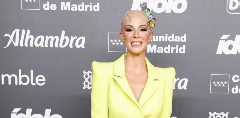 Tamara Gorro pide perdón por aparecer sin pelo en los Premios Ídolo: ''Quería influir''
