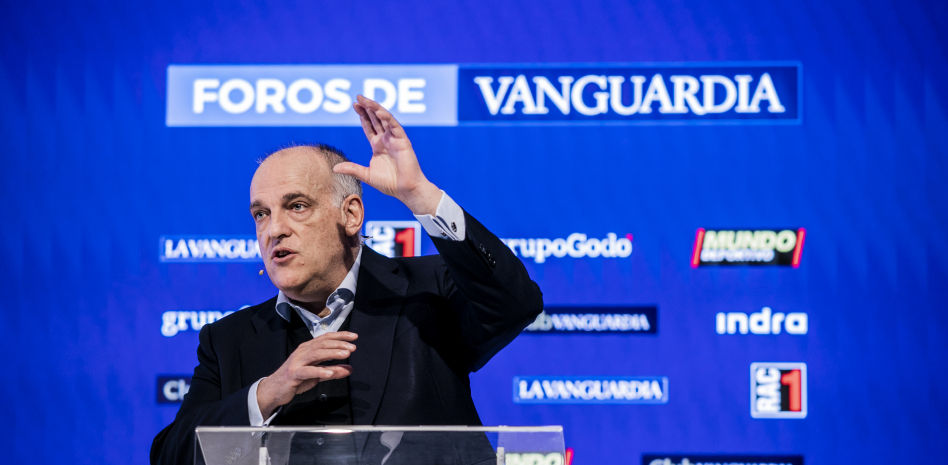 Tebas: "No creo que el Barça haya comprado a los árbitros"