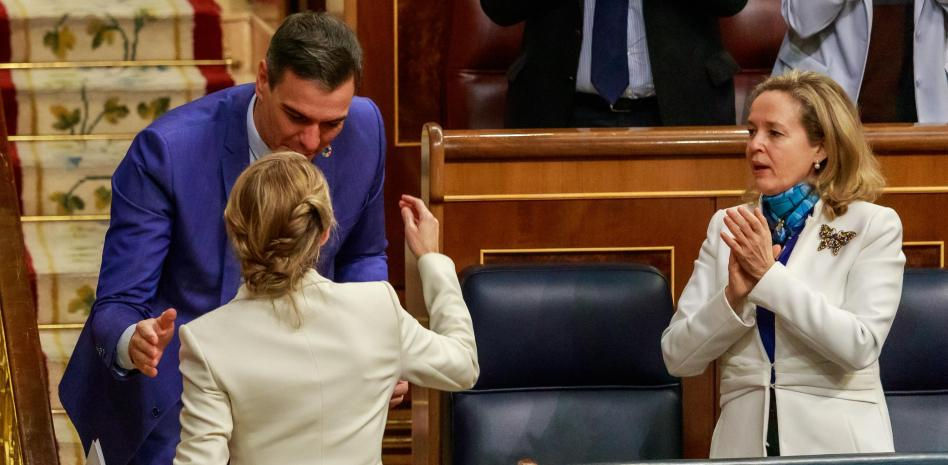 La fallida moción de Tamames deja ileso a Sánchez y refuerza a Díaz