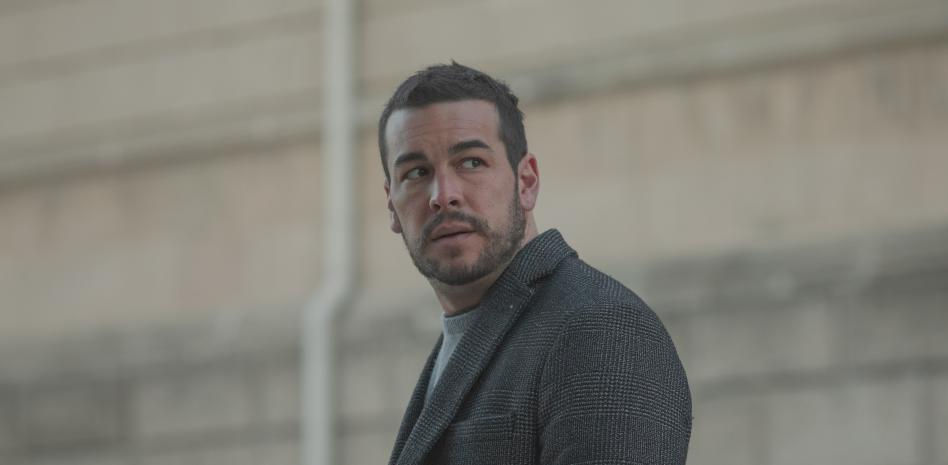 Mario Casas vuelve muy acaramelado con su ex