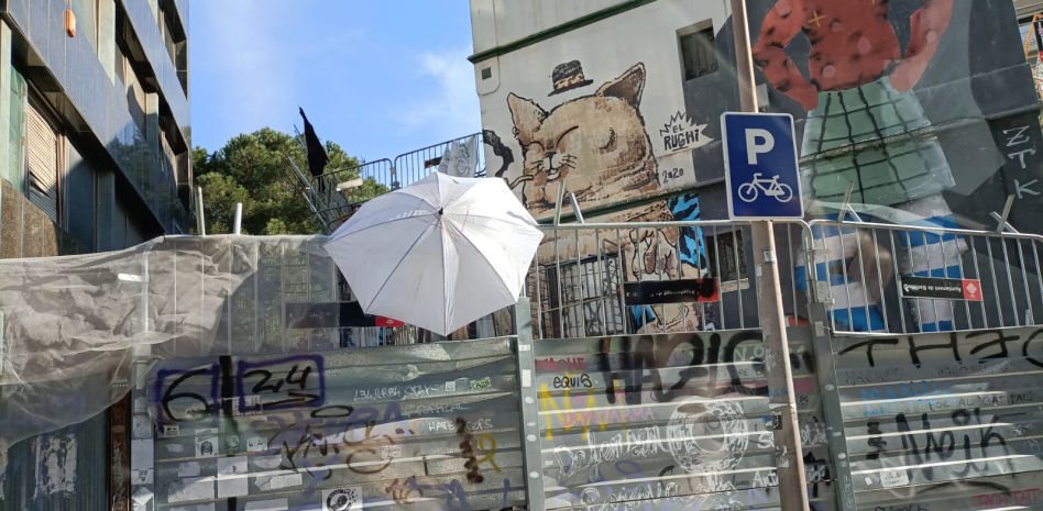 Okupas de la parte alta celebran el aplazamiento de su desalojo tras amenazar con sembrar el caos