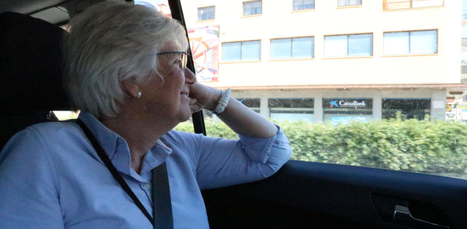 Ponsatí regresa a Barcelona y advierte que su orden de detención es ilegal: "Tengo inmunidad"