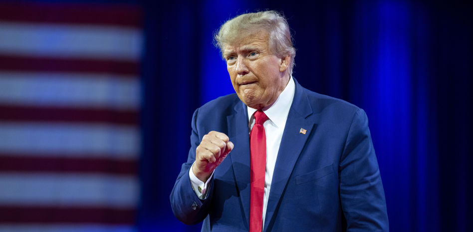 La justicia imputa a Trump por soborno en una decisión sin precedentes