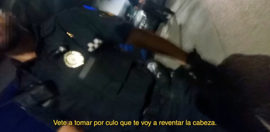Investigan a cinco policías locales de Cornellà por una agresión racista: "¡Te voy a reventar la cabeza!"