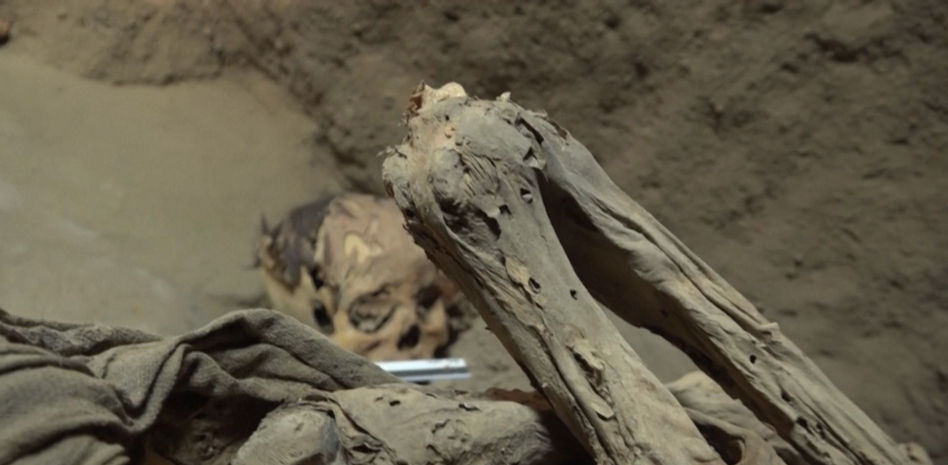 Hallada en Perú la momia de un adolescente de hace 1.000 años en perfecto estado