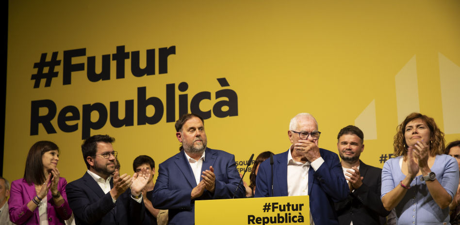 ERC cae a plomo y pasa de primera a tercera fuerza en Catalunya