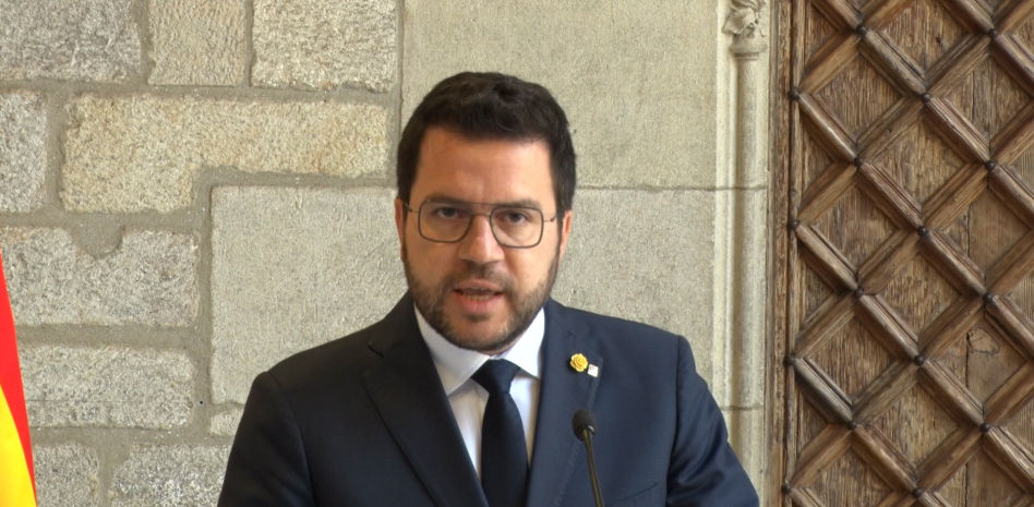 Aragonès aviva el miedo a un gobierno de PP y Vox para evitar la abstención independentista