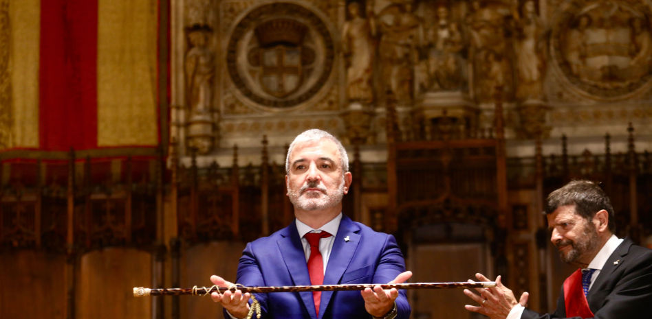 Collboni, elegido alcalde de Barcelona con el apoyo in extremis de los comunes y el PP