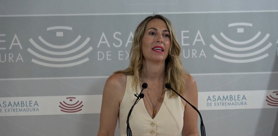 María Guardiola: "No puedo dejar entrar en el gobierno a los que niegan la violencia machista"