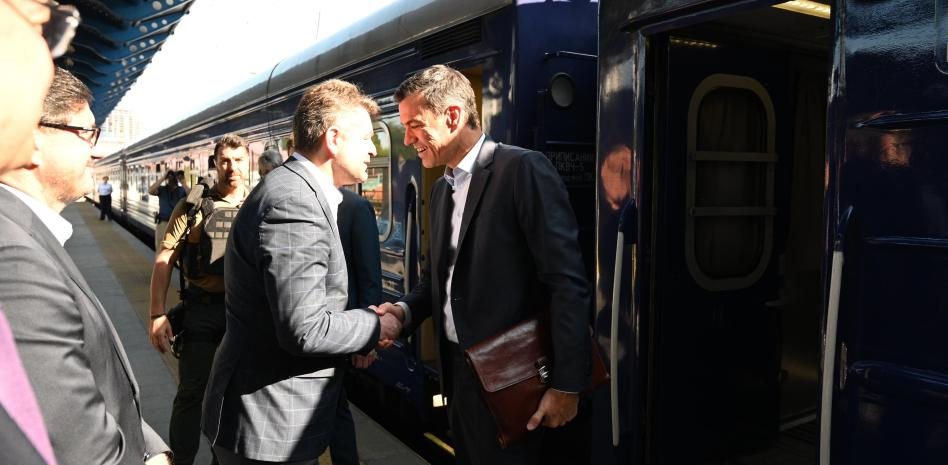 España toma los mandos de la UE absorbida por la ebullición electoral