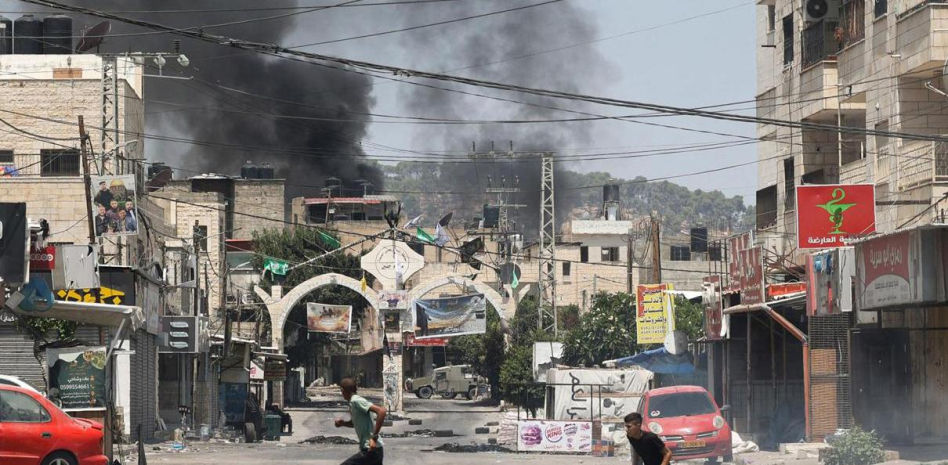 Israel lanza su mayor ataque militar contra Cisjordania en veinte años