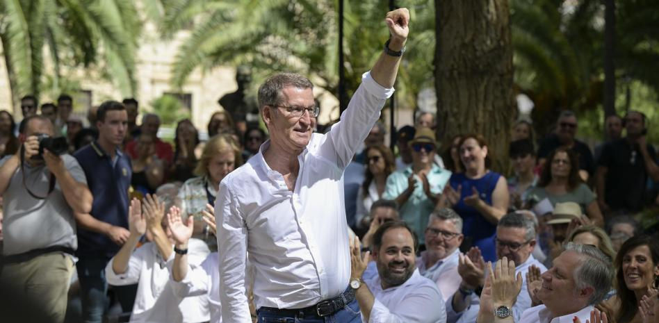 Feijóo cree conjurada una remontada y Sánchez lamenta el trumpismo del PP