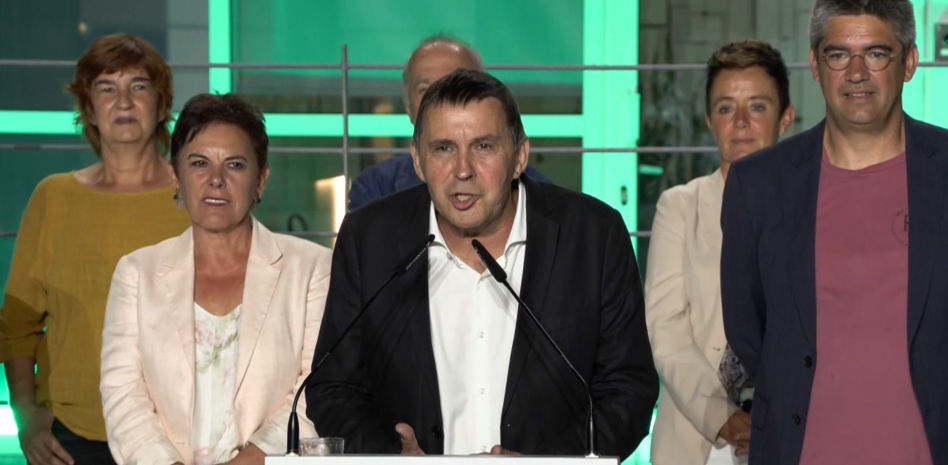 EH Bildu supera al PNV en escaños, gracias a su diputada por Navarra