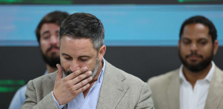 Vox se desploma con la pérdida de 19 escaños y apunta a nuevas elecciones
