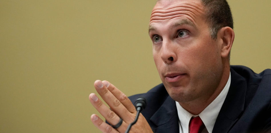 Un ex oficial de inteligencia afirma en el Congreso que EE.UU. posee naves y restos de alienígenas