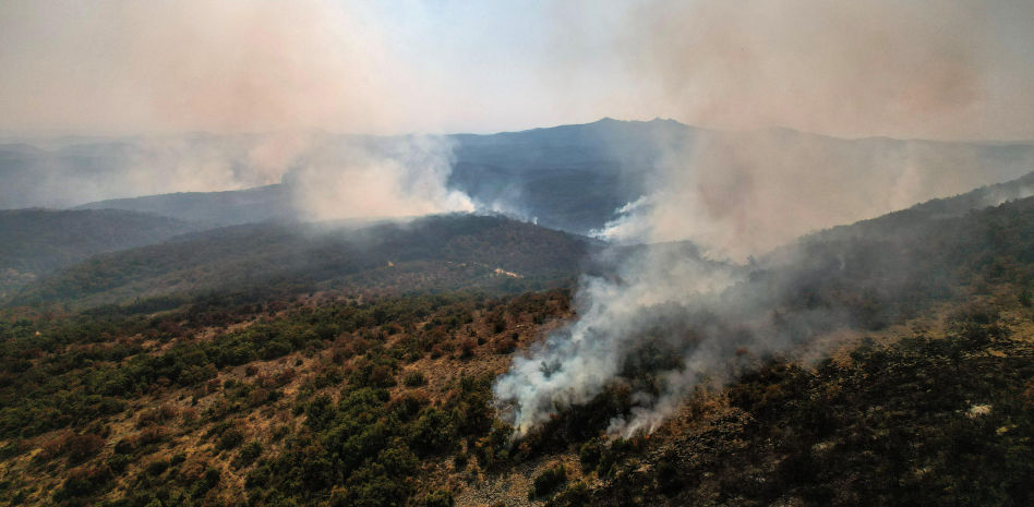 El megaincendio de Grecia ya es el más grande registrado en Europa