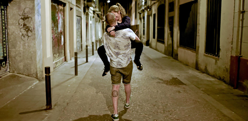 Lo que une a las parejas: la ideología y el nivel educativo más que la psicología y el físico