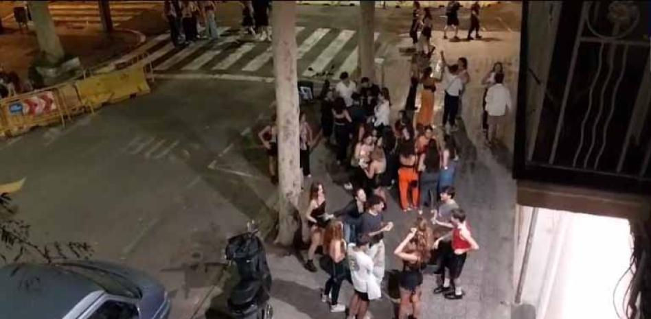 Plan de choque ante el insomnio vecinal en el botellódromo del Triángulo Golfo de Barcelona