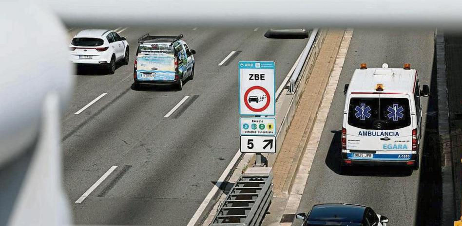 Los Gobiernos europeos se inclinan por rebajar las exigencias de emisiones a los coches hasta el 2035