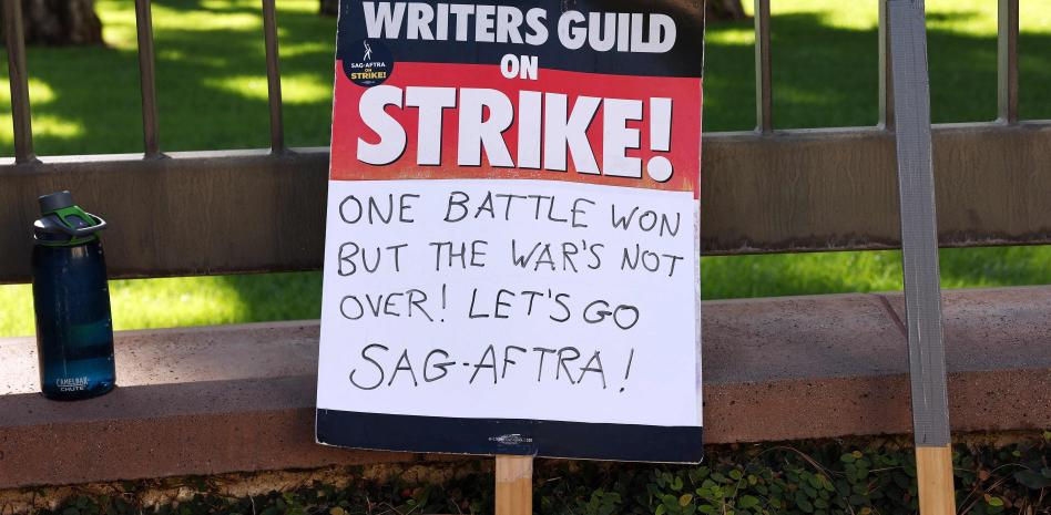 Los guionistas de Hollywood vuelven al trabajo este miércoles después de 148 días de huelga
