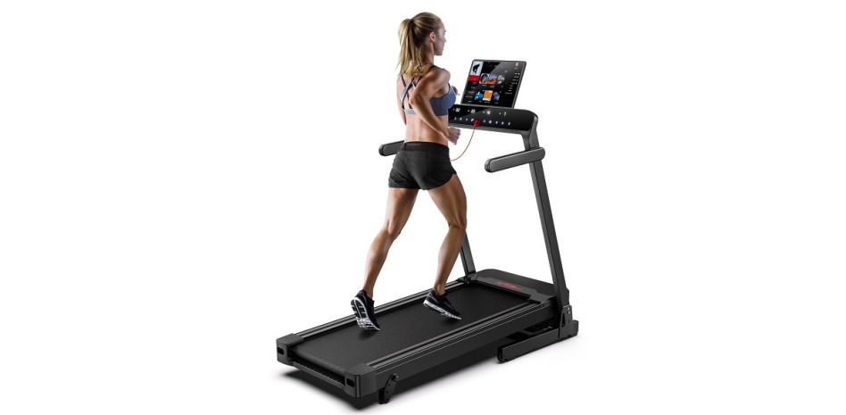 Sigue tu entrenamiento sin pasar frío: hazte con esta cinta de correr con un 15% de descuento