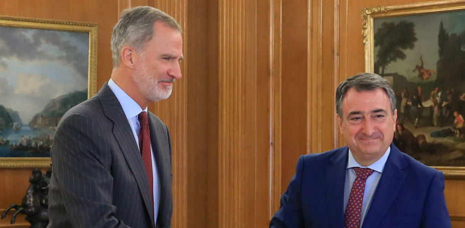 El Rey abre la ronda de contactos para la previsible investidura de Sánchez