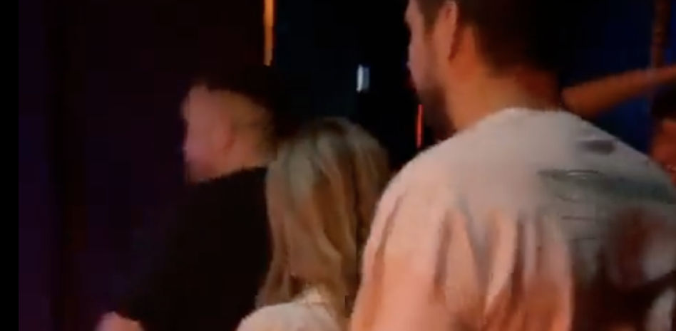 Gerard Piqué y Clara Chía, pillados de fiesta en una discoteca de Málaga