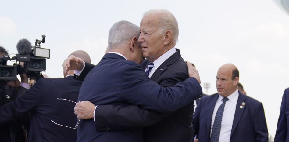 Biden aterriza en Israel sacudido por la masacre en un hospital de Gaza