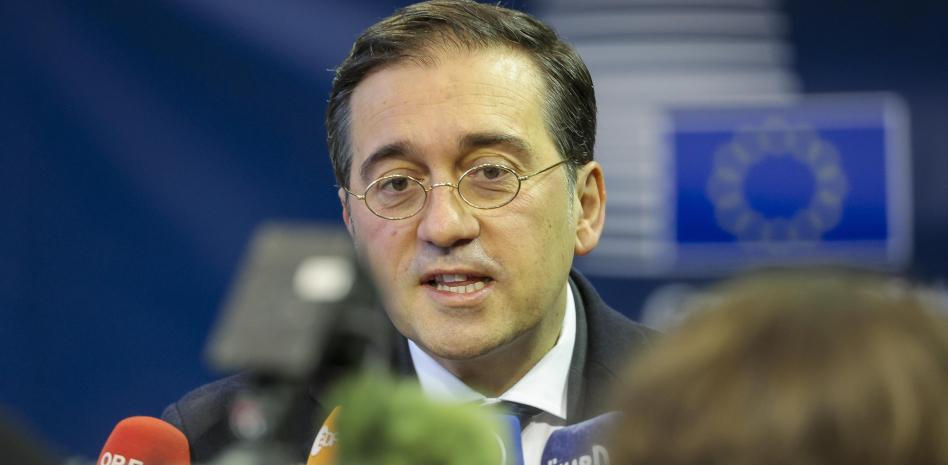 El Gobierno afina el borrador del texto legal que dé encaje al catalán en la UE como "caso único"